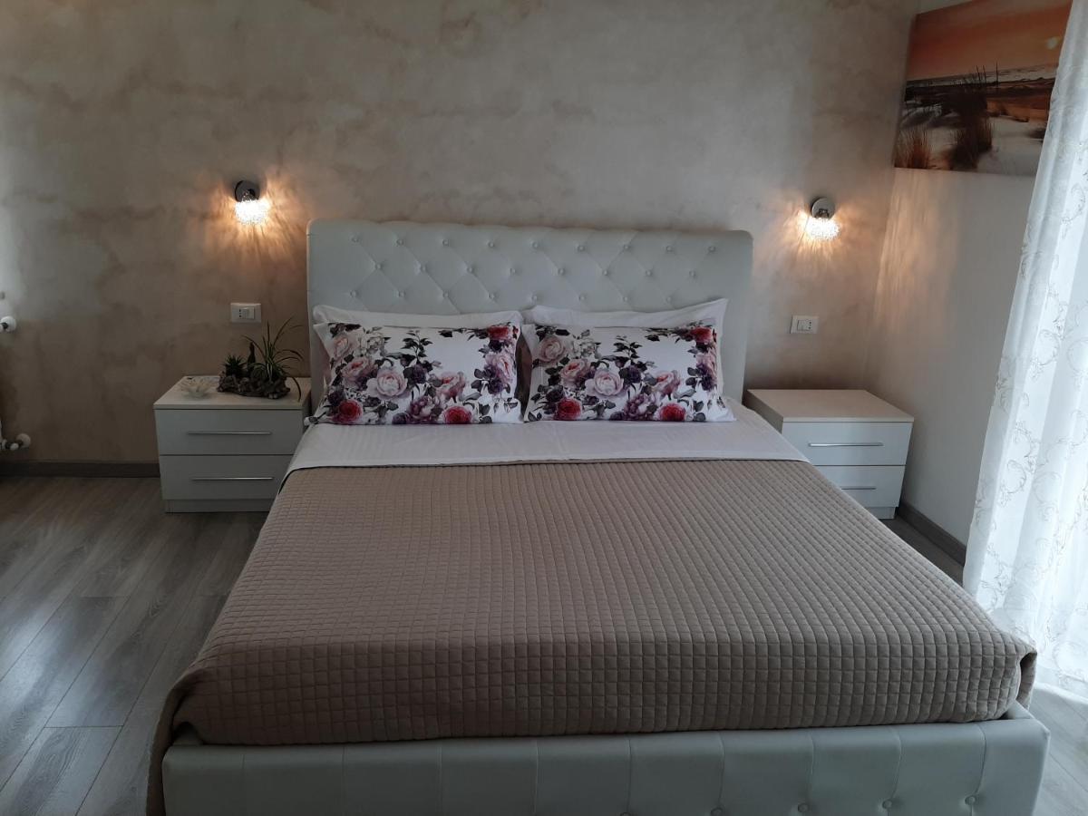 Viola Di Mare Rooms And Parking Termoli Exterior photo
